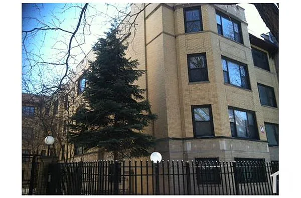 Building Photo - 7541 S Kingston Ave #2