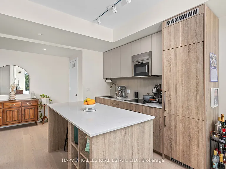 840 Saint Clair Ave W #803 — Photo 7