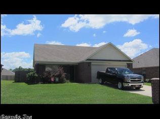 5616 Pin Oak Ln, North Little Rock, AR 72117