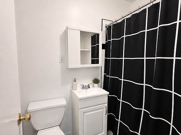 2nd image of 216 6th Ave APT 1A