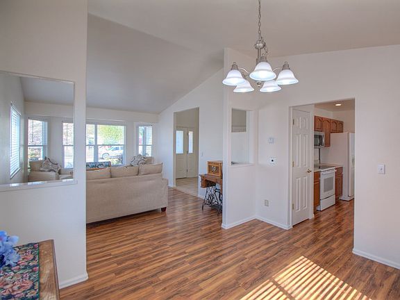 5th image of 116 Elderberry Dr
