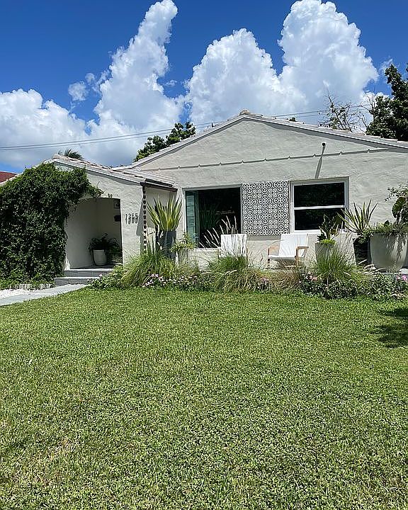 1st image of 1355 Biarritz Dr