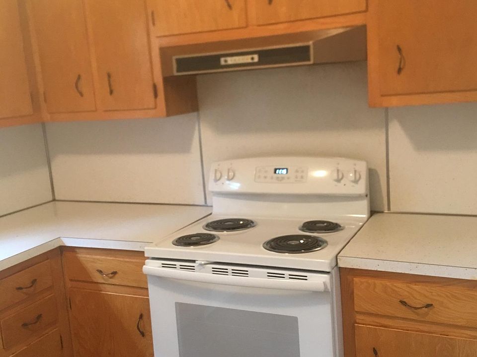 1st image of 28 Barnett St APT B1