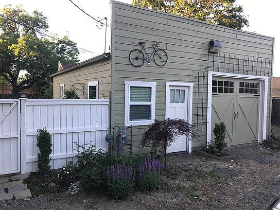 3rd image of 2520 Stewart Ave
