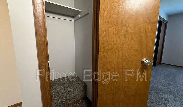 4520 Calvert St #7 — Photo 12