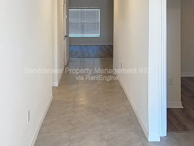 1906 Blue Stream St — Photo 26