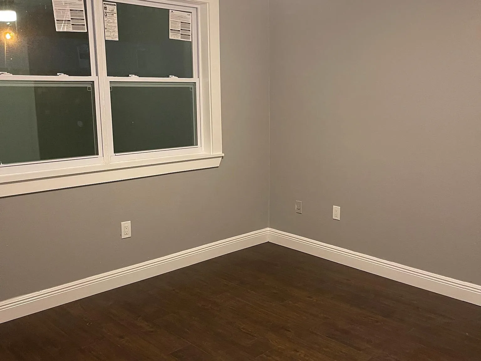 680 Sharp Ln — Photo 2