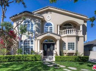 8210 Rayford Dr, Los Angeles, CA 90045