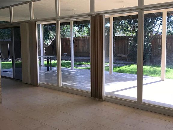 Wall of windows in Family Room & Living Room