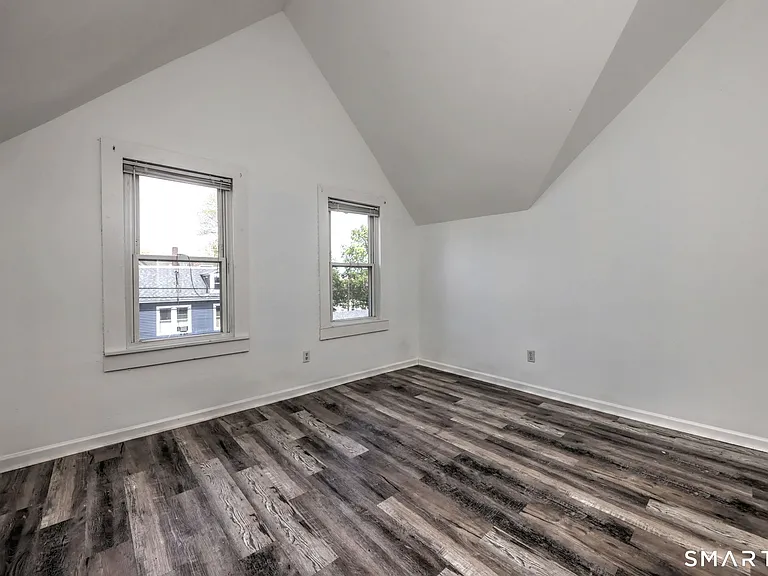 483 Ferry St #3 — Photo 9