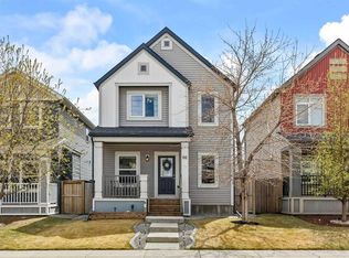 86 S Copperpond Hts SE, Calgary, AB T2Z 0W9