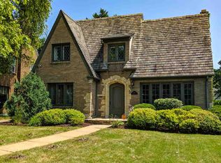 825 Lundvall Ave, Rockford, IL 61107