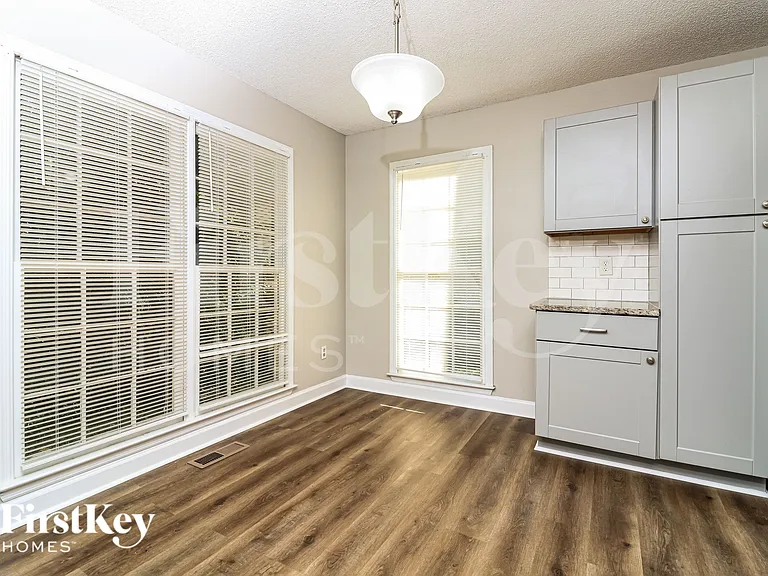 5374 Muirwood Pl — Photo 10