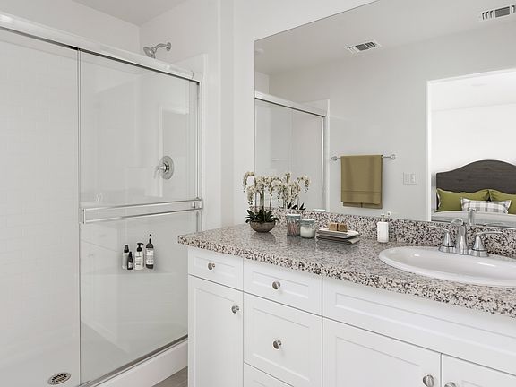 Relaxing owner s bath