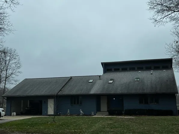 62597 30th St, Lawton, MI 49065