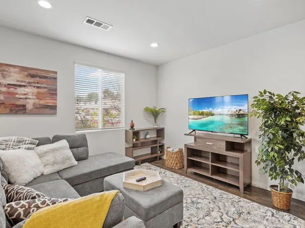 4720 E Washington Ave, Orange, CA 92869