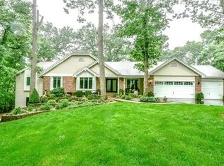 7 Hickory Glen Ct, Lake Saint Louis, MO 63367