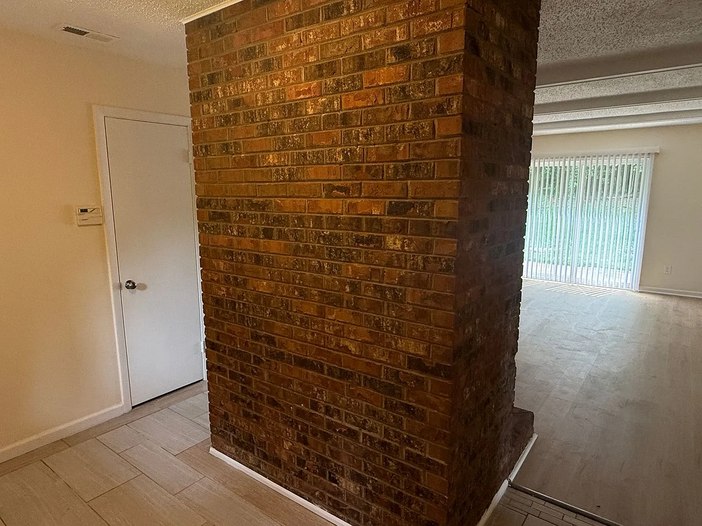 6341 Round Hill Road — Photo 2