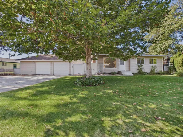 6915 N Calispel St, Spokane, WA 99208