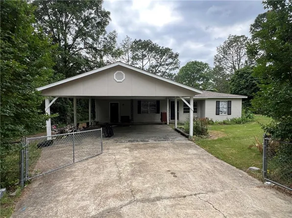 36 Mount Olive Dr, Fort Mitchell, AL 36856