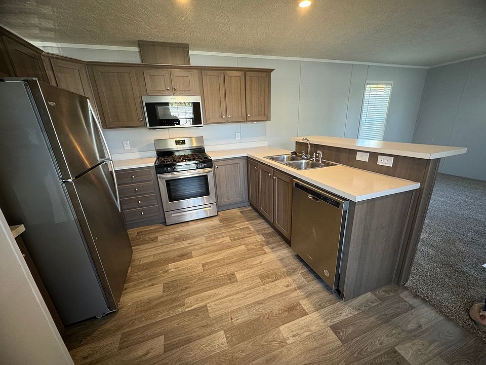 17 Pine Ave 17, Highland, MI 48357 Zillow