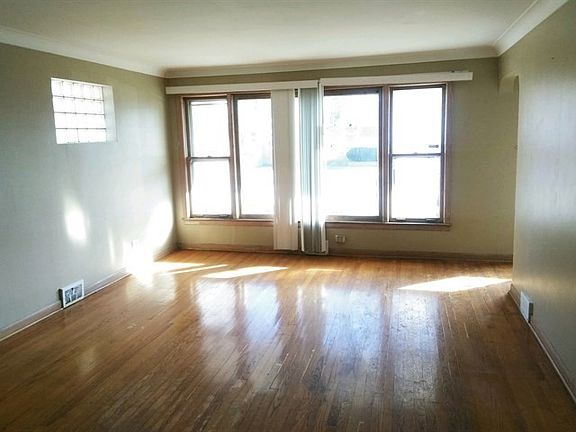 5th image of 12330 S Throop St