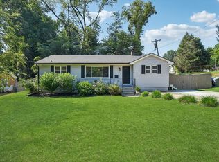 4000 Hiddenbrook Dr, Charlotte, NC 28205