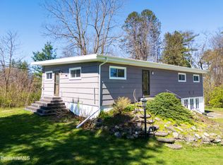 181 Wagon Wheel Rd, Kinderhook, NY 12106