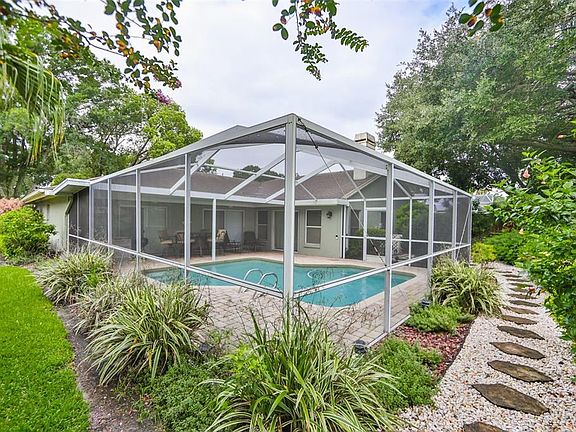 2nd image of 10422 Tara Dr