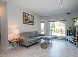 10320 156th St #114, Surrey, BC