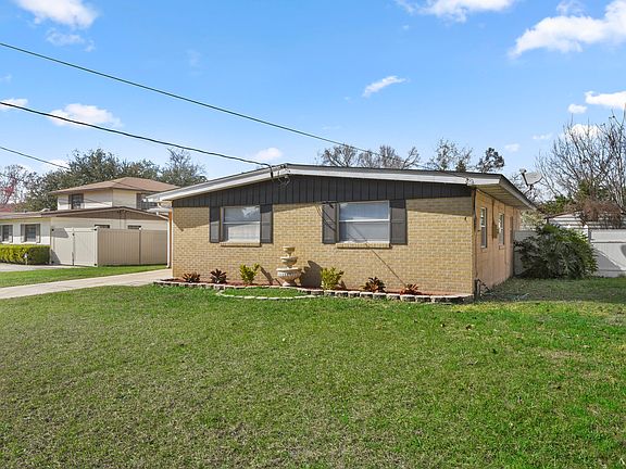3rd image of 11514 Inez Dr