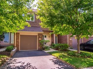 39 Chelsea Ct, Madison Boro, NJ 07940