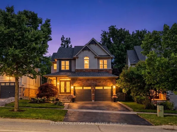 68 Meadowglen Blvd, Halton Hills, ON L7G 0B7