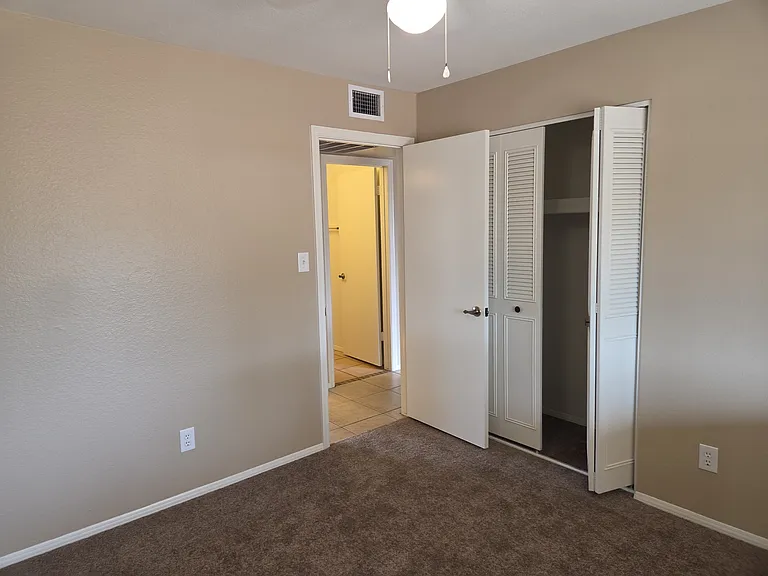 2334 W Olla Ave — Photo 10