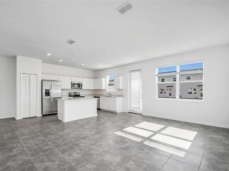 401 Bogey Dr — Photo 4
