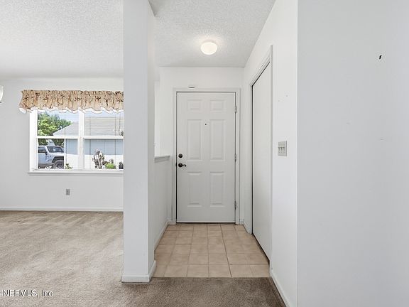 3rd image of 4585 CABBAGE POND Drive