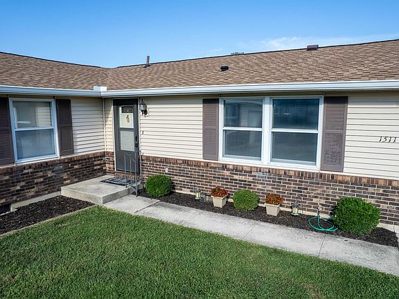3rd image of 1511 Avon Pl