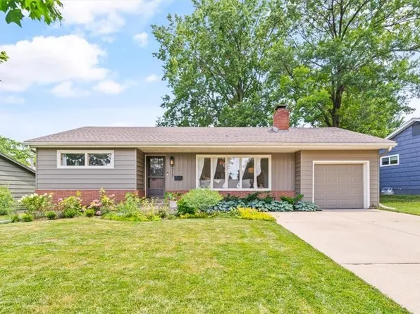 4717 W 76th St, Prairie Village, KS 66208