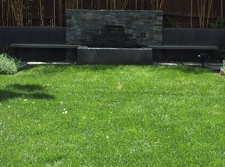 25 Eastwood Dr, San Mateo, CA 94403