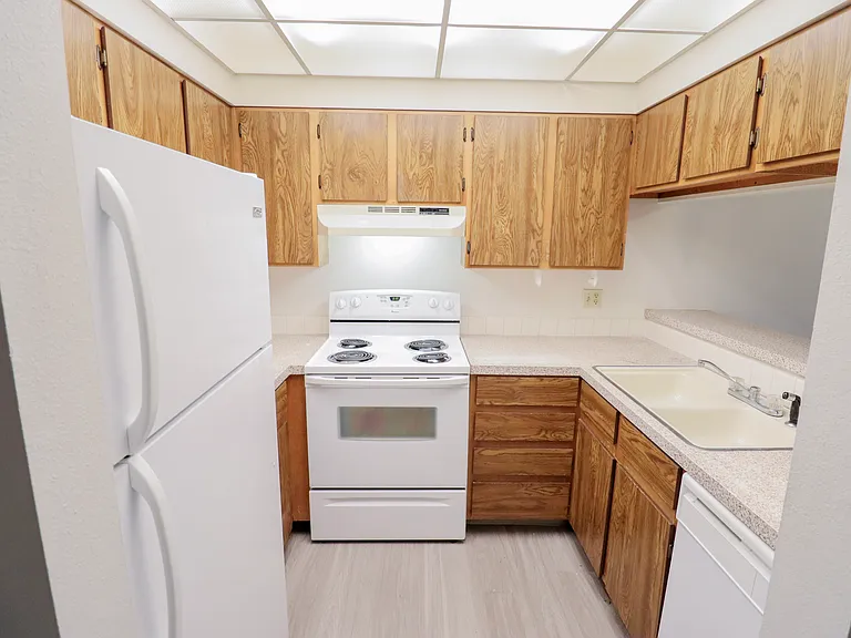 812 City Park Ave #204 — Photo 3