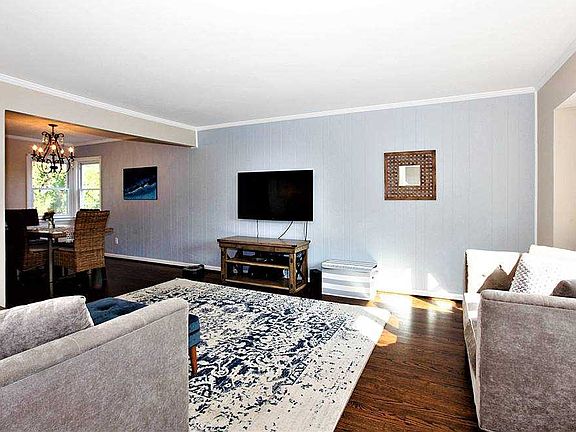2nd image of 1448 Sidney Ct