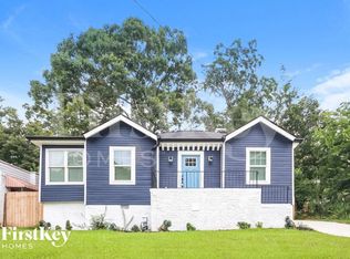 933 Woodbourne Dr SW, Atlanta, GA 30310