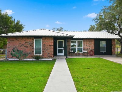 1209 Terry St, George West, TX, 78022