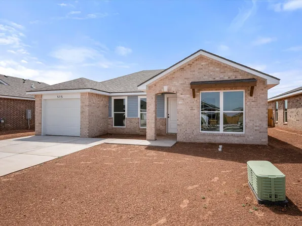 515 E 24th St, Wolfforth, TX 79382