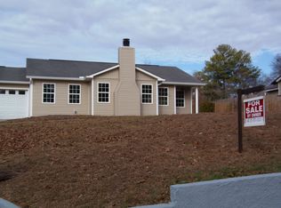 111 Melody Ln, Warner Robins, GA 31088