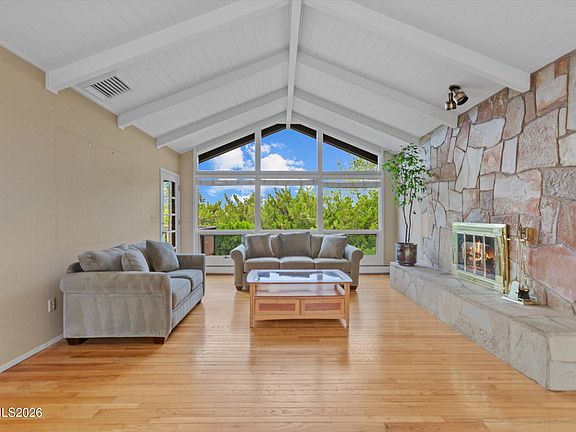 3rd image of 4980 Lakeridge Dr