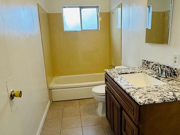2nd image of 547 E 9th St #547