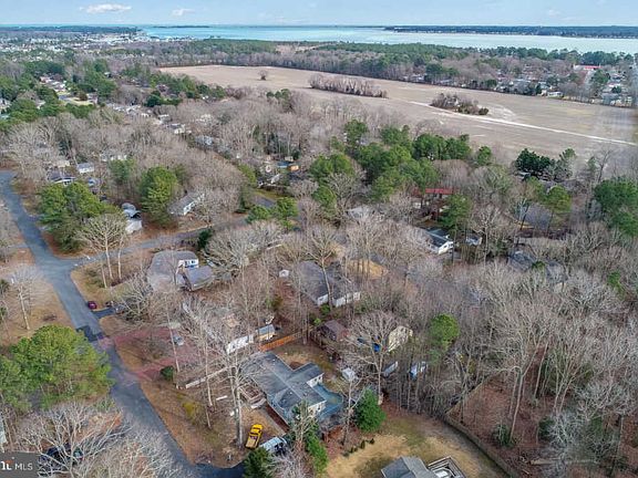 5th image of 32497 W Fairfax Ct