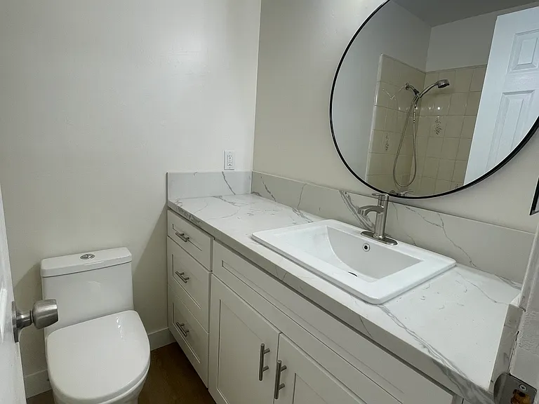 3225 Lloyd St — Photo 10