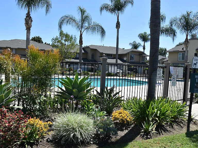 630 W Palm Ave #41 — Photo 3